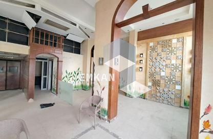 Shop - Studio - 4 Bathrooms for sale in Beverly Hills Road - 17th District - Sheikh Zayed City - Giza