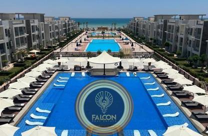 Chalet - 2 Bedrooms - 2 Bathrooms for sale in Aroma Beach - Al Ain Al Sokhna - Suez