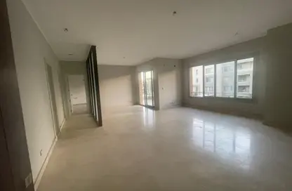 Apartment - 2 Bedrooms - 2 Bathrooms for sale in Palm Hills Village Gate - South Investors Area - New Cairo City - Cairo