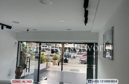 معرض - استوديو - 2 حمامات للبيع في شارع الطيران - رابعة العدوية - مدينة نصر - القاهرة