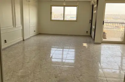 Apartment - 3 Bedrooms - 3 Bathrooms for sale in Abbas Zazoa St. - 7th District - Nasr City - Cairo