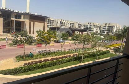 شقة - 3 غرف نوم - 2 حمامات للايجار في مون ريزيدنس - فيفث سكوير - التجمع الخامس - مدينة القاهرة الجديدة - القاهرة