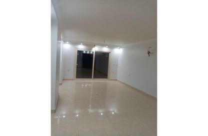Apartment - 3 Bedrooms - 3 Bathrooms for rent in Al Horeya St. - Almazah - Heliopolis - Masr El Gedida - Cairo