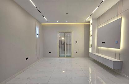 Apartment - 2 Bedrooms - 2 Bathrooms for sale in Gate 4 old - Horus - Hadayek El Ahram - Giza