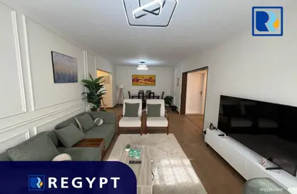 شقة - 4 غرف نوم - 3 حمامات للايجار في شارع محمد انيس - الزمالك - القاهرة