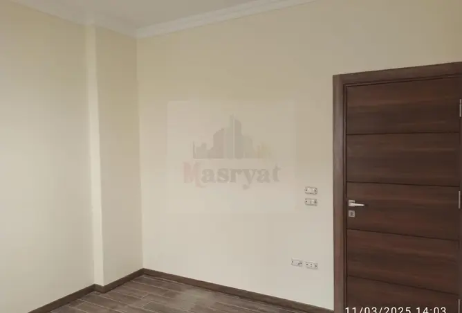 74048345 - Property Image 2