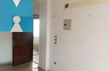 Apartment - 2 Bedrooms - 1 Bathroom for sale in 11th District - Sheikh Zayed City - Giza