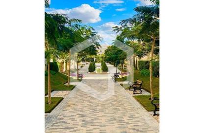 Townhouse - 5 Bedrooms - 6 Bathrooms for sale in Mountain View October Park - 6th District - 6 October City - Giza