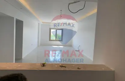 شقة - 3 غرف نوم - 2 حمامات للايجار في جاليريا  مون فالى - المستثمرين الجنوبية - مدينة القاهرة الجديدة - القاهرة