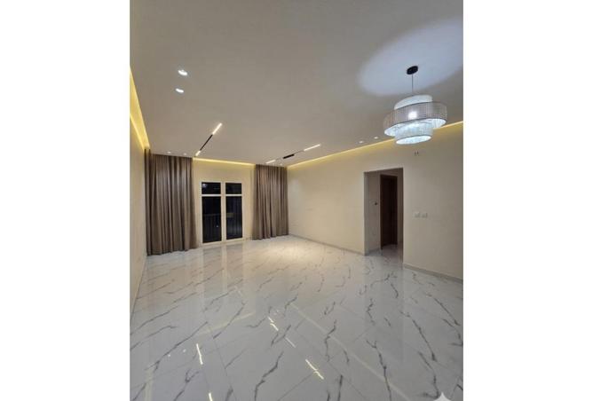 72444047 - Property Image 2