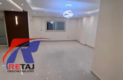 شقة - 3 غرف نوم - 3 حمامات للبيع في شارع مصطفي النحاس - المنطقة السادسة - مدينة نصر - القاهرة