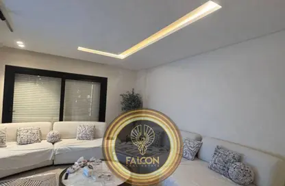 Apartment - 3 Bedrooms - 2 Bathrooms for sale in Creek Town - The 1st Settlement - New Cairo City - Cairo