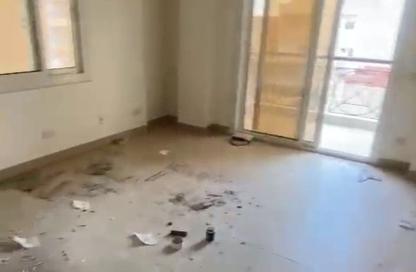 Apartment - 2 Bedrooms - 1 Bathroom for rent in Mohamed Naguib Axis - Abou El Houl - New Cairo City - Cairo