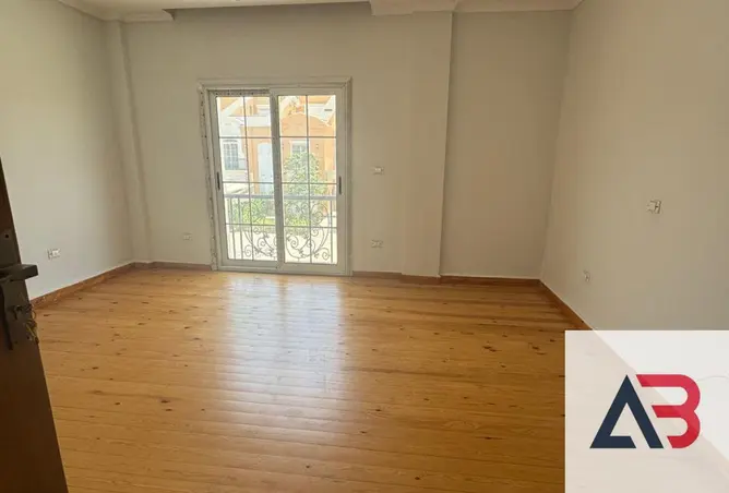 111877257 - Property Image 2