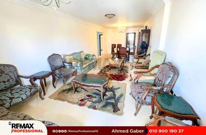 شقة - 4 غرف نوم - 2 حمامات للبيع في شارع أبو رفيع - كفر عبده - رشدي - حي شرق - الاسكندرية