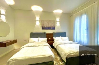 Apartment - 2 Bedrooms - 2 Bathrooms for sale in Palm Hills Village Gate - South Investors Area - New Cairo City - Cairo