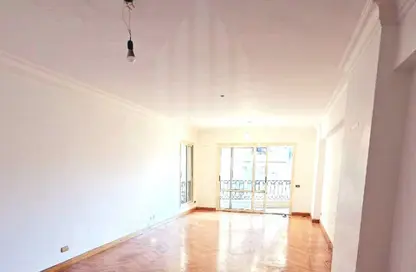 شقة - 3 غرف نوم - 2 حمامات للبيع في نفق مصطفى كامل - مصطفي كامل - حي شرق - الاسكندرية