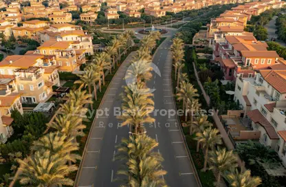 Apartment - 2 Bedrooms - 2 Bathrooms for sale in The Residences - New Cairo City - Cairo