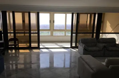 شقة - 3 غرف نوم - 2 حمامات للبيع في شارع كورنيش النيل - المعادي - حي المعادي - القاهرة شقة - 3 غرف نوم - 2 حمامات للبيع في شارع كورنيش النيل - المعادي - حي المعادي - القاهرة