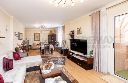 Apartment - 3 Bedrooms - 2 Bathrooms for sale in Green Towers - Smouha - Hay Sharq - Alexandria Apartment - 3 Bedrooms - 2 Bathrooms for sale in Green Towers - Smouha - Hay Sharq - Alexandria