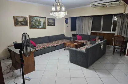 شقة - 2 غرف نوم - 2 حمامات للبيع في شارع كورنيش النيل - العجوزة - الجيزة