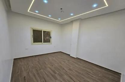 Apartment - 3 Bedrooms - 2 Bathrooms for sale in Al Narges 2 - Al Narges - New Cairo City - Cairo