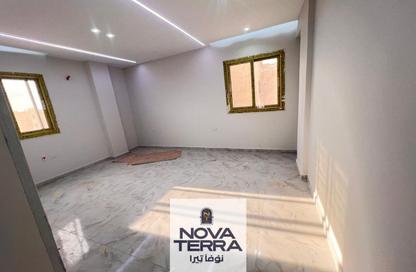 Apartment - 3 Bedrooms - 2 Bathrooms for sale in Street 20 - 11th District - Sheikh Zayed City - Giza