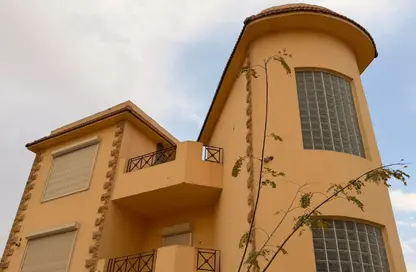 Villa - 5 Bedrooms - 5 Bathrooms for sale in Golf Al Solimania - Cairo Alexandria Desert Road - 6 October City - Giza