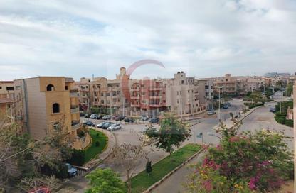 شقة - 3 غرف نوم - 3 حمامات للايجار في المنطقة د - حى جنوب الاكايمية - مدينة القاهرة الجديدة - القاهرة