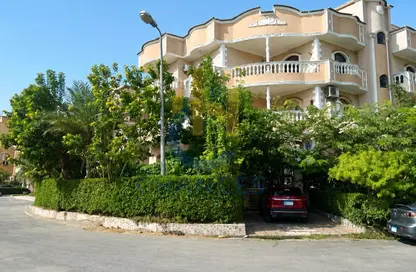 Apartment - 3 Bedrooms - 1 Bathroom for sale in Ganoob El Acadimia - New Cairo City - Cairo