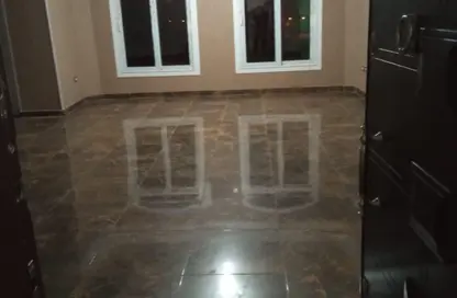 شقة - 3 غرف نوم - 3 حمامات للايجار في شرق الاكاديمية - مدينة القاهرة الجديدة - القاهرة