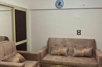 Apartment - 2 Bedrooms - 1 Bathroom for rent in 1st District - Sheikh Zayed City - Giza