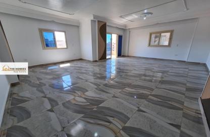Apartment - 3 Bedrooms - 2 Bathrooms for sale in El Narges Buildings - Al Narges - New Cairo City - Cairo