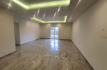Apartment - 2 Bedrooms - 2 Bathrooms for rent in Hyde Park Central - The 6th Settlement - New Cairo City - Cairo