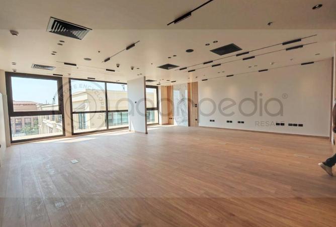 98833185 - Property Image 2