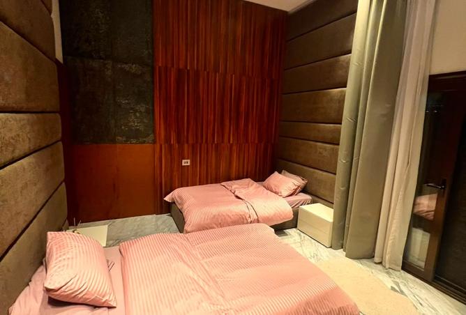 96851223 - Property Image 3