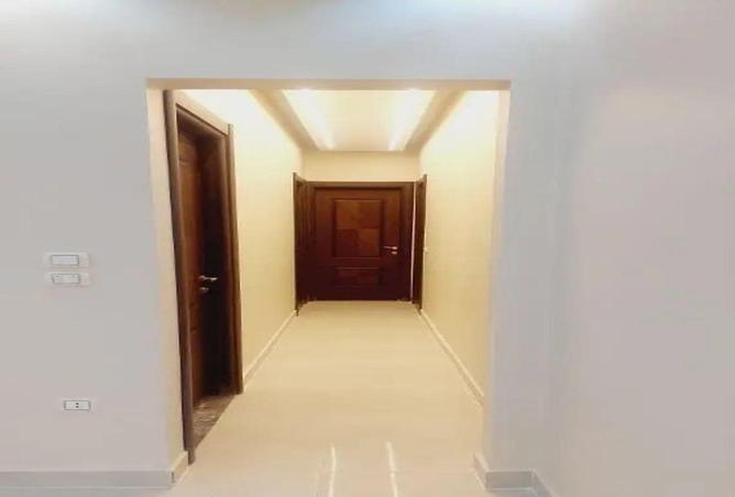 8651393 - Property Image 2