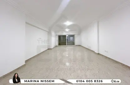 Apartment - 3 Bedrooms - 2 Bathrooms for rent in Grand View - Smouha - Hay Sharq - Alexandria