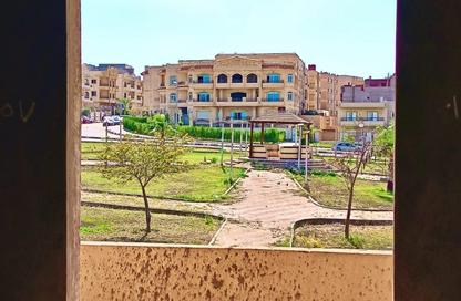 شقة - 3 غرف نوم - 2 حمامات للبيع في المجاورة الثالثة - الحي الثالث شرق - مدينة الشروق - القاهرة