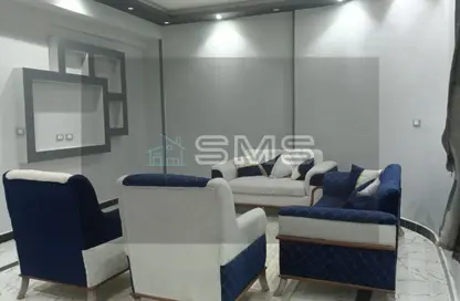 شقة - 3 غرف نوم - 3 حمامات للايجار في ميركادو مول - الحي الثاني غرب - مدينة الشروق - القاهرة