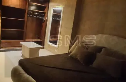 شقة - 2 غرف نوم - 2 حمامات للايجار في شارع محمد حسين محمود - المنطقة ه - حى جنوب الاكايمية - مدينة القاهرة الجديدة - القاهرة