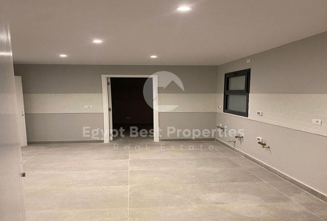 58253032 - صورة العقار 3