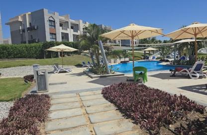 Chalet - 3 - 2 for sale in Mountain View - Ras Al Hekma - North Coast