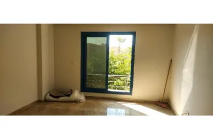 Apartment - 3 Bedrooms - 2 Bathrooms for rent in Easy Life - South Investors Area - New Cairo City - Cairo