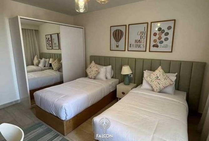 101772042 - Property Image 2