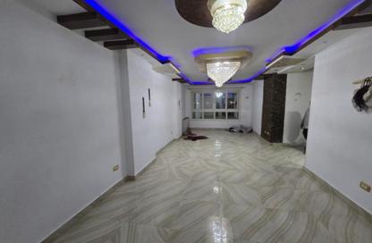 Apartment - 3 Bedrooms - 2 Bathrooms for rent in Zahraa El Maadi - Hay El Maadi - Cairo