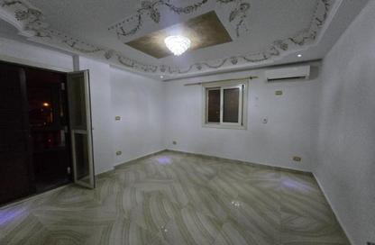 Apartment - 3 Bedrooms - 2 Bathrooms for rent in Zahraa El Maadi - Hay El Maadi - Cairo