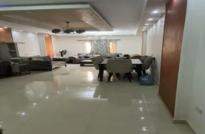 Apartment - 3 Bedrooms - 2 Bathrooms for rent in Gate 4 - Mena - Hadayek El Ahram - Giza