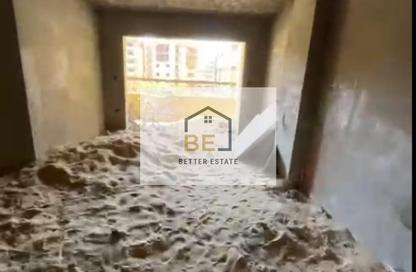 Apartment - 3 Bedrooms - 1 Bathroom for sale in Golden Gates - Al Hadaba Al Wosta - Mokattam - Cairo