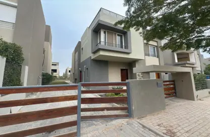 فيلا - 5 غرف نوم - 5 حمامات للبيع في ايتابا - كمبوندات الشيخ زايد - الشيخ زايد - الجيزة